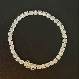 Diamond Link Bracelet 1/20 ct tw Sterling Silver 7"